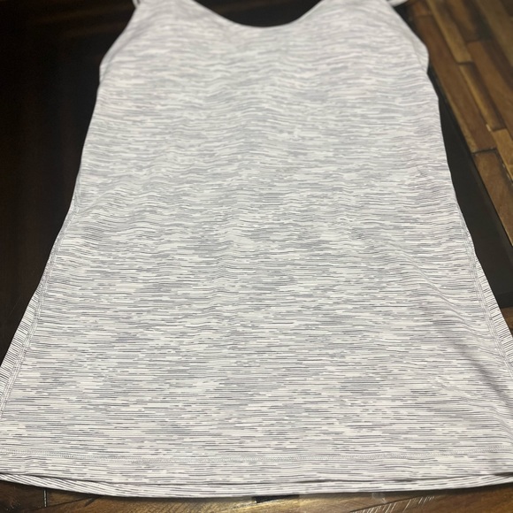 - Lululemon Athletica Create Your Calm Tank Size 10 - Picture 6 of 10